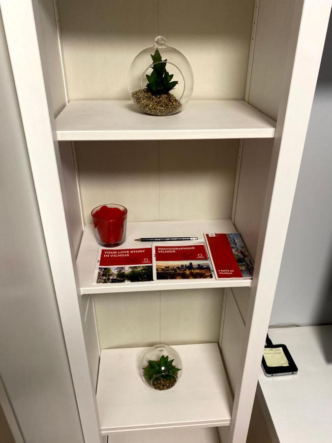 Your Home - Central Studio Apartment, Balcony, Parking & Self Check-In Vilnius Ngoại thất bức ảnh
