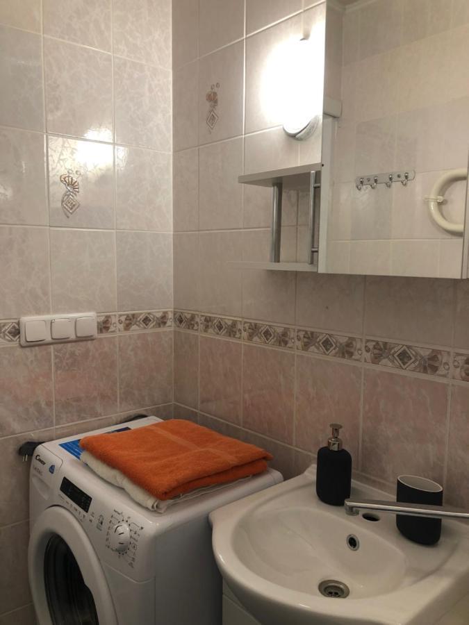 Your Home - Central Studio Apartment, Balcony, Parking & Self Check-In Vilnius Ngoại thất bức ảnh
